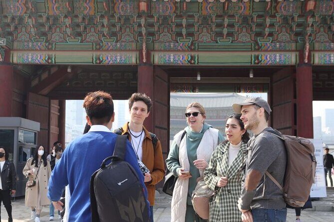 Seoul Highlights & Hidden Gems Tours by Locals: Private + Custom - The core route: Cheonggyecheon, palaces, statues, and hanok lanes