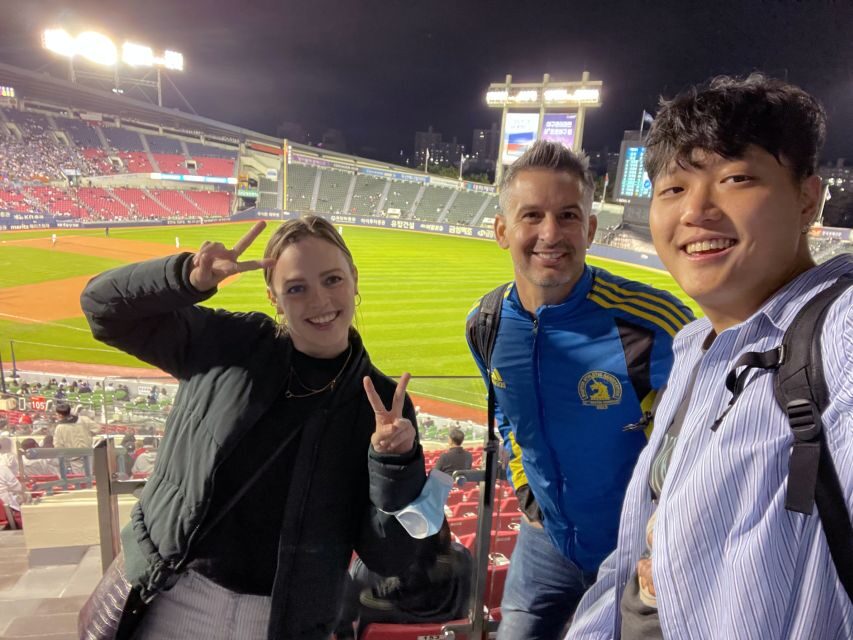 Seoul: Jamsil Baseball Stadium Game Ticket with Dinner& Beer - Reading the Game: Why the Chants Make Baseball Click