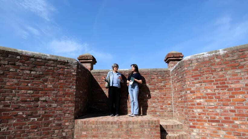 Seoul: Korea Dark History Tour at Seodaemun Prison - Walking the route: what 2 hours really means