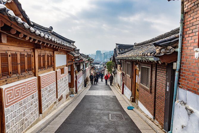 Seoul Like a Local: Private & Personalized Experience (2-3 hours) - Historic neighborhood or Gangnam: seeing more than one Seoul