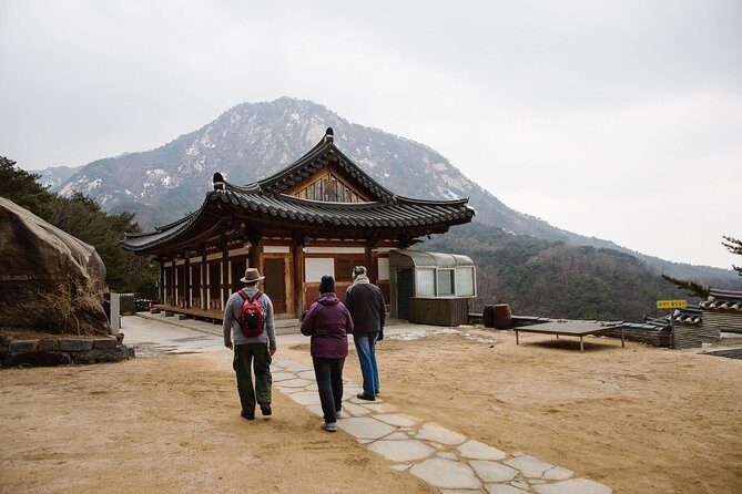 Seoul Mountain Hike: Temples, Folklore & Traditional Meal - The 4–5 hour hike plan: steep start, forests, views, temples