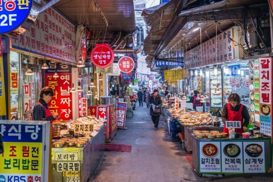 Seoul: Namdaemun Market Food Tour - Meeting at Exit 5 and getting your bearings quickly