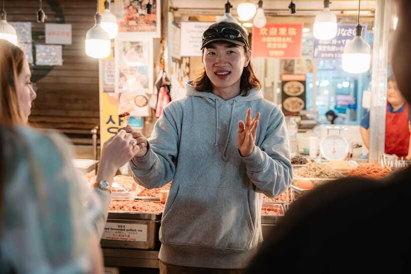 Seoul: Night Market Food Tour with Local Guide - The guide is the difference between good and memorable