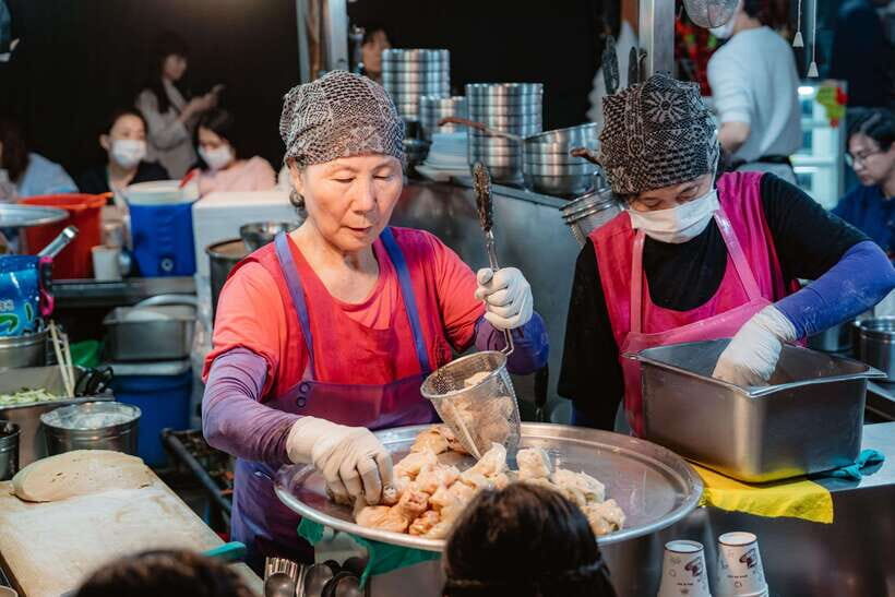 Seoul: Night Market Food Tour with Local Guide - Should you book this night market food tour