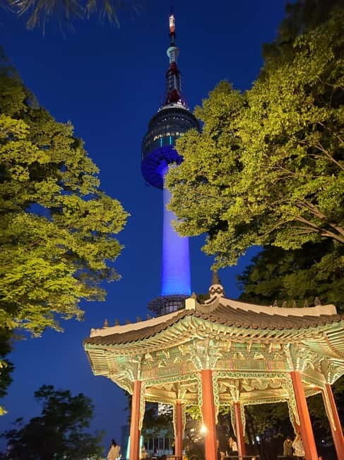 Seoul: Night Namsan Hiking with Hidden Gem Recommendations - Sunset Views That Turn Into Night Lights
