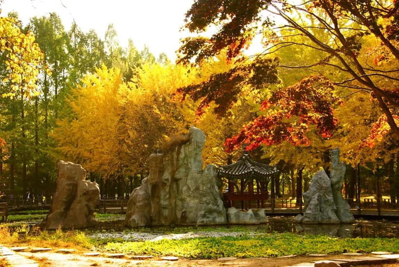 Seoul: Pocheon Art Valley, Garden and Fruit Picking Day Tour - Pocheon Art Valley: quarry-to-art sculptures over a crystalline blue lake