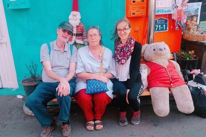 Seoul Private Custom Walking Tour with A Guide (Private Tour) - Price and value: what $58.98 buys you in Seoul