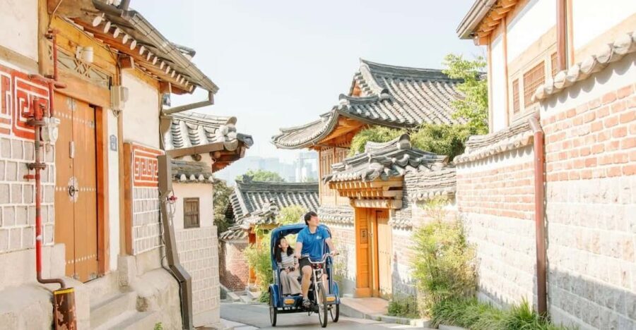 Seoul Private Pedicab Tour : Bukchon Anguk Hanok Village - Changdeokgung and Gyeongbokgung palace walls: views without the stair grind