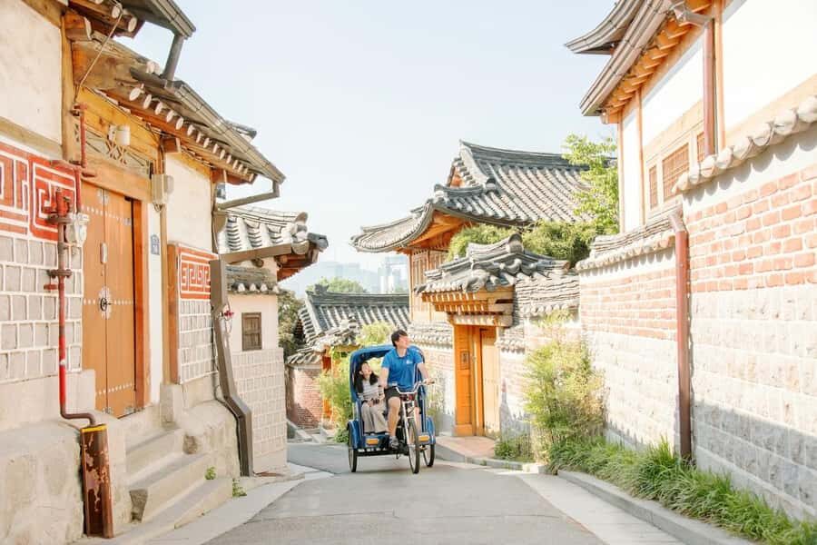 Seoul Private Pedicab Tour : Bukchon Anguk Hanok Village - Where you meet: Anguk Station vs National Museum courtyard