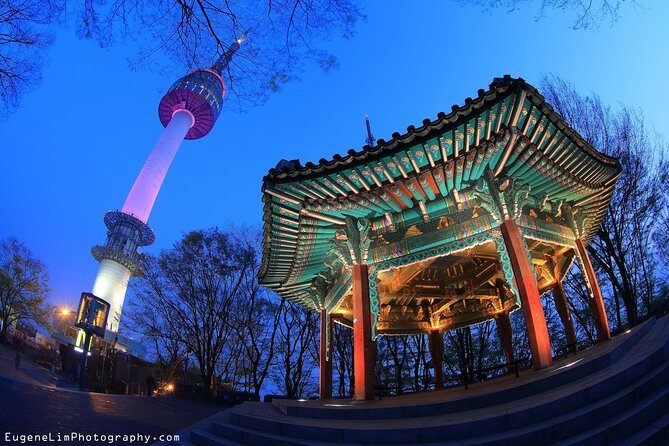 Seoul: Private Walking Tour with a Local - Why a private Lokafyer walk beats the usual Seoul shuffle
