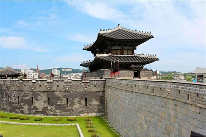 Seoul: Suwon Hwaseong, Folk Village, & Starfield Library - Who This Tour Fits Best (and Who Might Prefer Another Plan)