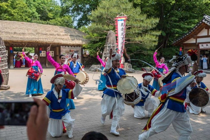 Seoul: Suwon Hwaseong, Folk Village, & Starfield Library - Suwon Hwaseong Fortress: UNESCO Walls You Can Actually Walk