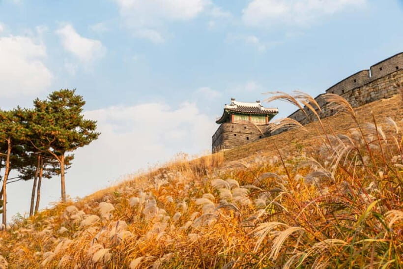 Seoul: Suwon Hwaseong Fortress & Korean Folk Village Tour - Suwon Hwaseong Fortress: UNESCO Walls, Gates, Towers, and Engineering Stories
