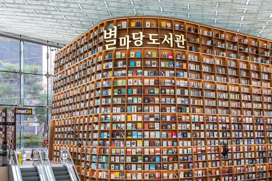 Seoul: Temple & Starfield COEX Mall Gourmet Tour in Gangnam - Drinks included: how to enjoy the beer without complicating the night