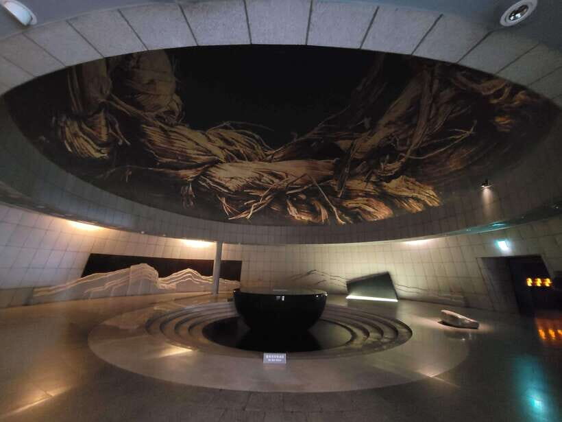 Seoul: War Memorial of Korea Private Guided Museum Tour - Questions, pace, and why the private size matters