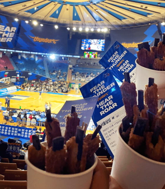 Seoul: Watching Sports Match & Local Food Experience - Beer and dinner: finishing strong with local food vibes