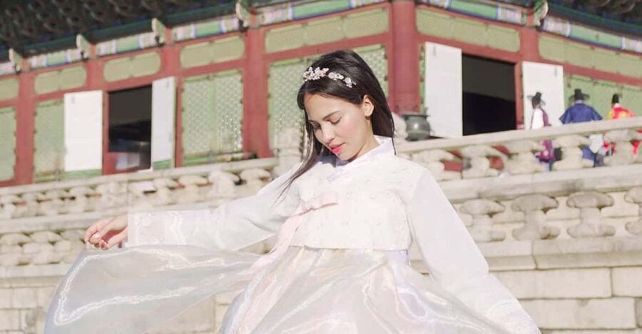 Seoul : Your Personal Photographer in Gyeongbokung - Meeting at Gyeongbokgung Station Exit 4: start fast, no stress