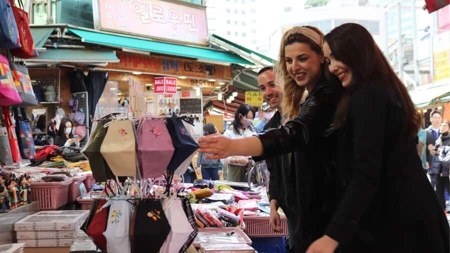 Seoul Your Way: Private Custom Experience with a Local Guide - What your guide actually does all day (and why it feels easier)