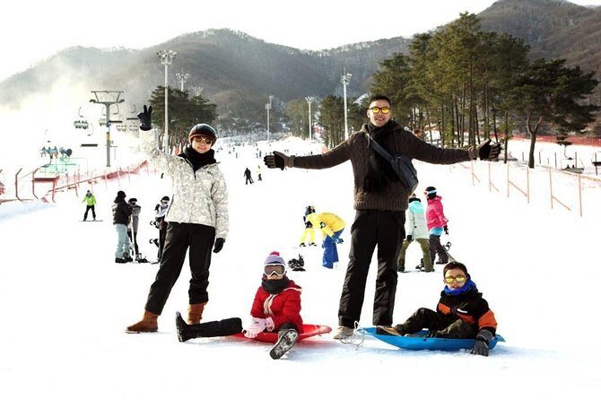 Ski Tour to Jisan Ski Resort from Seoul - Jisan Forest Resort vs Yanji Pine Resort: your guide’s snow-based decision