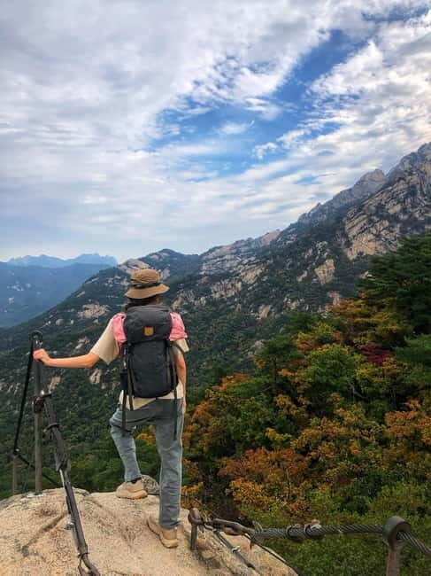Small Group Hike on Mt. Bukhan’s Secret Paths & Local Lunch - The 6-Hour Rhythm: Bus Time, Hike Time, and Real Food Time