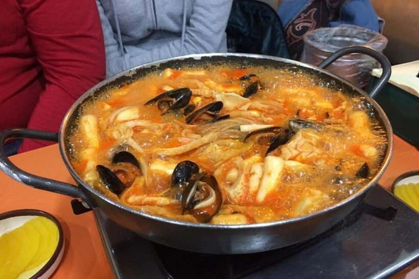 Small-Group Night Food Tour in Seoul with Korean BBQ - Why Seoul’s night streets work so well for a food tour