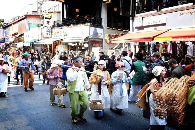 Small-Group Royal Palace and Seoul City Tour (hotel pick-up) - What You Really See: Palaces, Temple Calm, and Market Time
