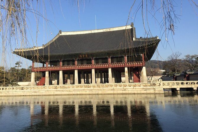 Small-Group Royal Palace and Seoul City Tour (hotel pick-up) - The Blue House View: A Quick Sense of Place