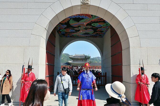 Small-Group Seoul Tour with Gyeongbokgung Palace (hotel pick-up) - Price and Logistics: Does $39.73 Make Sense?