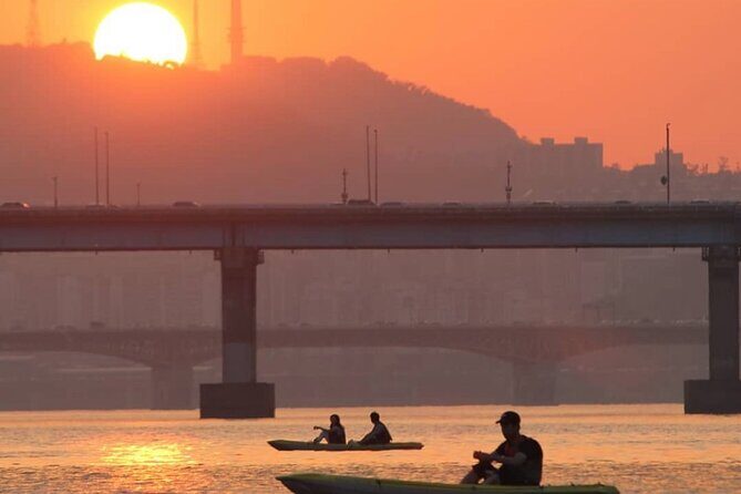 Stand Up Paddle Board (SUP) and Kayak Activities in Han River - Should you book this Han River SUP and kayak experience?