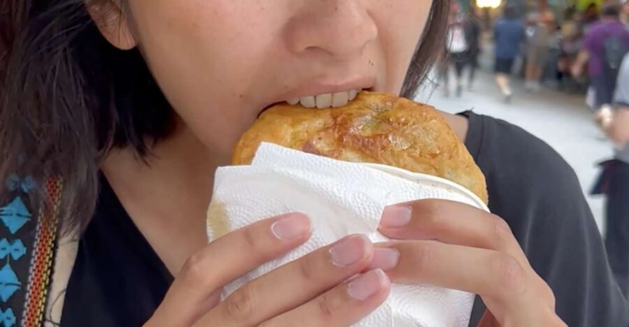 Taste hidden street food in Seoul with a 2.5h food tour - Rain or shine: simple tips that keep the tour enjoyable