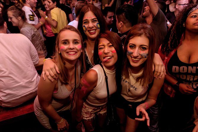 The Seoul Pub Crawl [official] - The 4-Hour Night Route: Four Shot Stops and a Real Party Pace