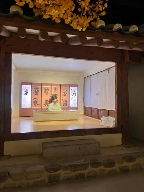 Time Travel in Seoul: Gyeongbokgung, Folk Museum & Bukchon - Who this tour suits best (and who should skip it)