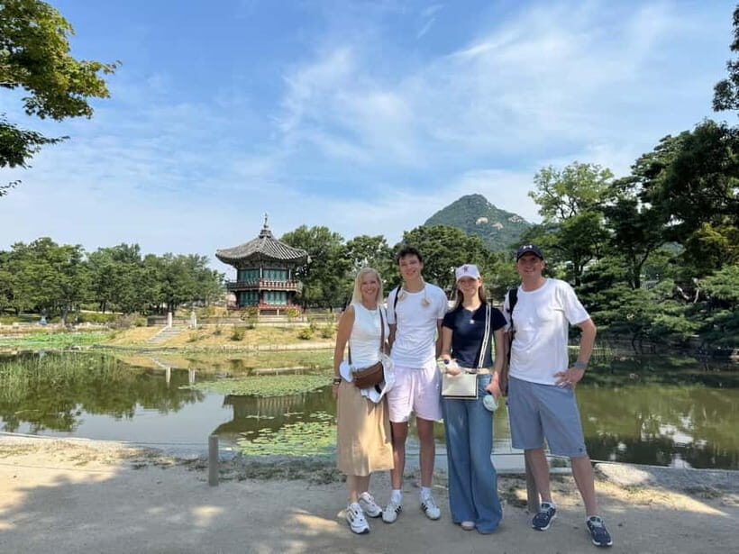 Time Travel in Seoul: Gyeongbokgung, Folk Museum & Bukchon - Inside Gyeongbokgung Palace: what the palace means, not just what it looks like