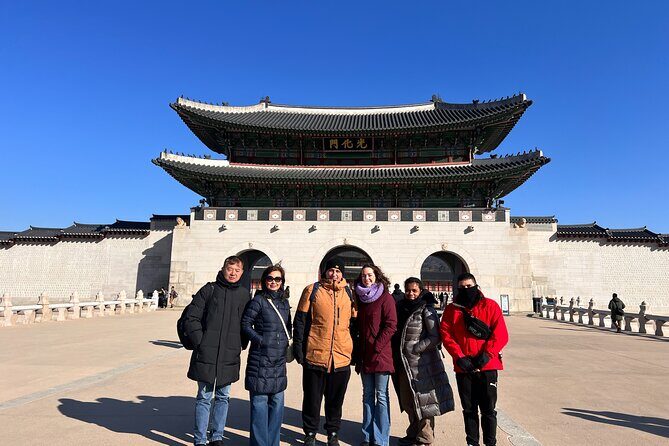 Time Travel in Seoul: Gyeongbokgung Palace, Folk Museum & Bukchon - Logistics that matter: timing, meeting points, and where you’ll finish