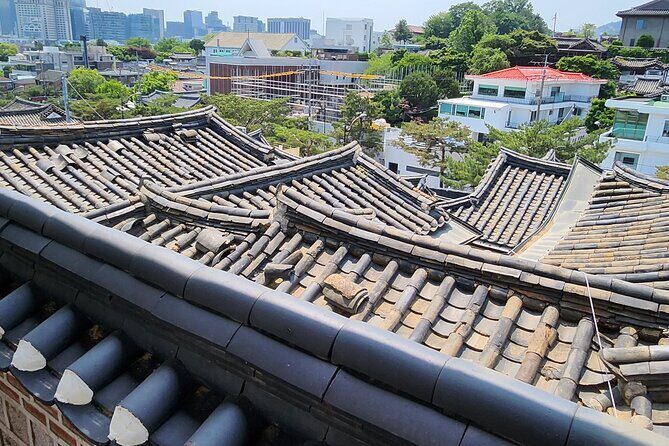Traditional Gourmet - Stop 3: Yun Bo-seon’s birthplace and a rarer, larger hanok