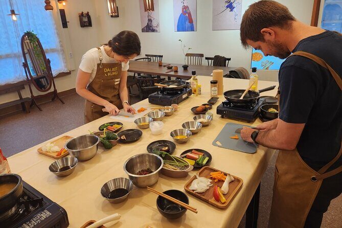 Traditional Korean 6-Dish Cooking Class + Hidden Alley Tour Seoul - A 2nd-floor cooking studio on Chungmu-ro