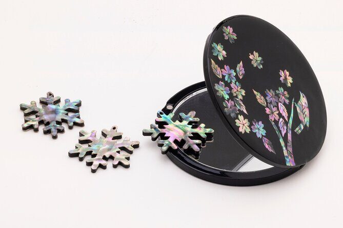 Traditional Korean Mother-of-Pearl Craft Workshop - The Workshop Flow: From Picking Pieces to Admiring the Shine