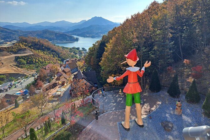 Trip to Nami Island with Petite France & Italian Village, Garden of Morning Calm - Stop 4: Garden of Morning Calm—peace, flowers, and walking choices