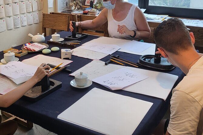 Write a Meaningful Korean Calligraphy Scroll in Insadong - Who should book this workshop in Seoul (and who might not need it)