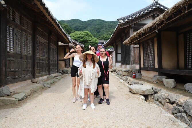 Yongin Dae Jang Geum Park Tour from Seoul - The guide’s job: turning buildings into scenes